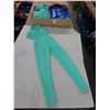 Image 1 : 22-New Ladies Athletic Stretch Outfit - 22 X $
