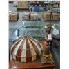 Image 1 : Pineapple Style Lamp w/Brown Glass Shade - Nds. Repair