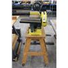 Image 1 : Belt/Disc Sander w/Rolling Stand