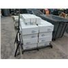 Image 2 : 62-Tac Cloth Case/144 - 62 X $