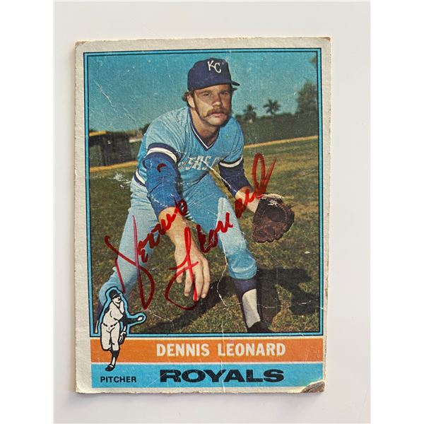 Kansas City Royals Dennis Leonard 1976 Topps #334 signed trading card