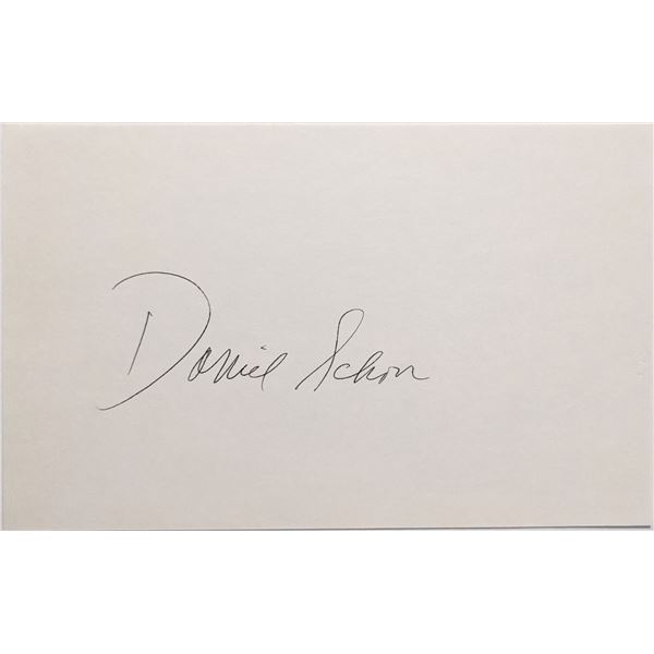Journalist Daniel Schorr signature