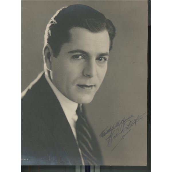 In Old Arizona Warner Baxter signed photo