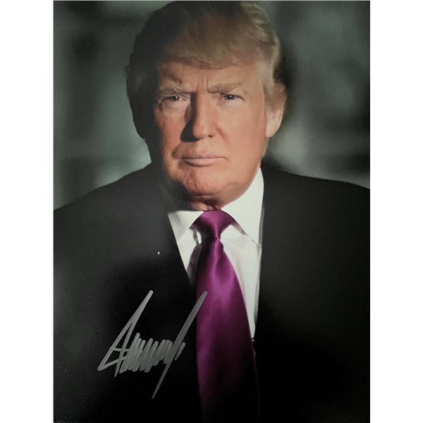 US President Donald Trump signed photo