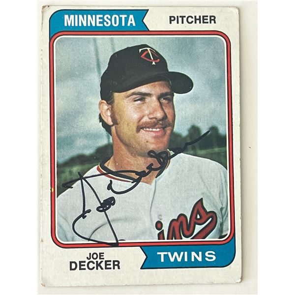 Minnesota Twins Joe Decker signed 1974 Topps #469  trading card