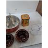 Image 2 : Tins, Glass Bowls, Baking Pan, Misc