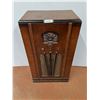Image 1 : * Antique Majestic Wood Cabinet Tube Radio - 37.5x21x14" - Untested - As is - Pickup Only