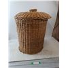 Image 1 : Wicker Laundry Basket (24" Tall ) - Cannot Ship