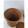 Image 3 : Wicker Laundry Basket (24" Tall ) - Cannot Ship