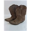Image 2 : Pair of Leather Ranchero Cowboy Boots - Size 11
