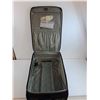 Image 3 : Cherokee 2-wheel Suitcase - 23x15x11" - Pickup Preferred