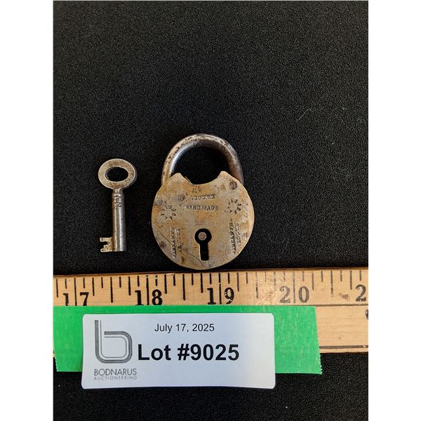 ^ Antique Handmade Lock & Key - Works