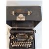 Image 3 : Antique Underwood Standard Portable Typewriter w/Case - 12" x 10" x 5"