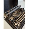 Image 4 : Antique Underwood Standard Portable Typewriter w/Case - 12" x 10" x 5"