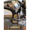 Image 7 : Antique Portable Singer Sewing Machine- Hand Crank- CANNOT SHIP