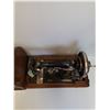 Image 8 : Antique Portable Singer Sewing Machine- Hand Crank- CANNOT SHIP