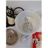 Image 3 : Vintage Sunbeam Mix Master w/Accessories & Milk Glass Bowls - Powers On - Has Manual