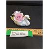 Image 1 : Aristocrat Porcelain Swan Figurine - 4" x 2.5"