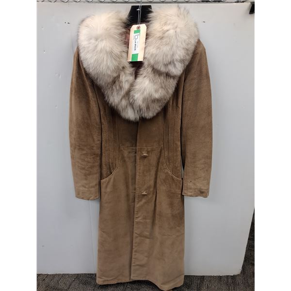 # Vintage Women's Sears Jacket w/Fur Lining - Approx Size Small