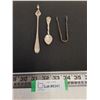 Image 1 : (3) Vintage Sterling Silver Dining Implements (Tong 11.5g, Spear 16.4g, Spoon 8.4g)