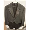 Image 1 : * Vintage 3-Button Tailed Men's Coat - Approx Medium Size