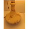 Image 2 : Vintage Floral Style End Table Lamp Set - 23" x 11" - Works  -  PICK UP