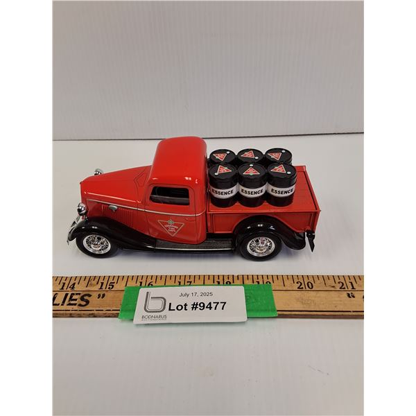 ERTL Ford 1935 Canadian Tire Edition Die Cast Truck Coin Bank w/Key - 1:24 Model Scale
