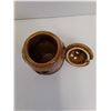 Image 3 : Vintage Ceramic Honey Pot - Beehive Theme - 5" x 3.5"