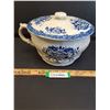Image 1 : Blue Rouen Pattern Antique Chamber Pot w/Lid - 11" x 7"