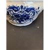 Image 4 : Blue Rouen Pattern Antique Chamber Pot w/Lid - 11" x 7"