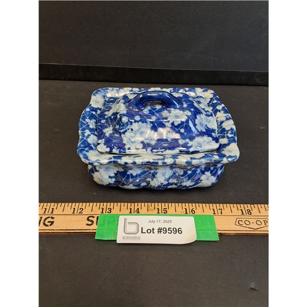 Victoriaware Reproduction Flow Blue Ironstone Lidded Soap Dish - 6" x 4.5"