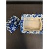 Image 3 : Victoriaware Reproduction Flow Blue Ironstone Lidded Soap Dish - 6" x 4.5"