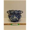 Image 1 : Blue & White Handled Jardiniere Cachepot - 7" x 9"