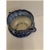 Image 3 : Blue & White Handled Jardiniere Cachepot - 7" x 9"