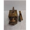 Image 3 : Antique Brass Carriage Lamp, Vintage Peterboro Door Latch