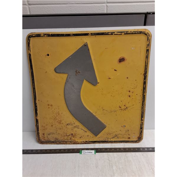 "Right Curve Ahead" Metal Sign - 2' x 2' - PICK UP