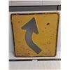 Image 1 : "Right Curve Ahead" Metal Sign - 2' x 2' - PICK UP