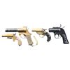 Image 2 : GROUP OF 4 VINTAGE AND ANTIQUE FLARE GUNS.