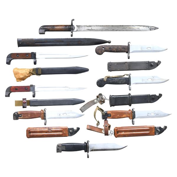 ASSORTED BAYONET LOT.