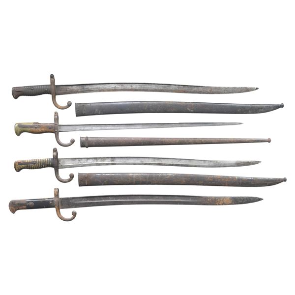 LOT OF 4 BAYONETS.