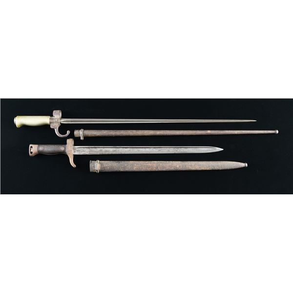 LOT OF TWO WW1 ERA FRENCH BAYONETS.