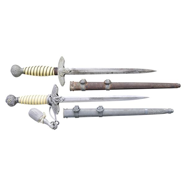 2 WWII GERMAN 2ND MODEL LUFTWAFFE DAGGERS.