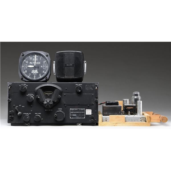 US SIGNAL CORP RADIO RECEIVER.