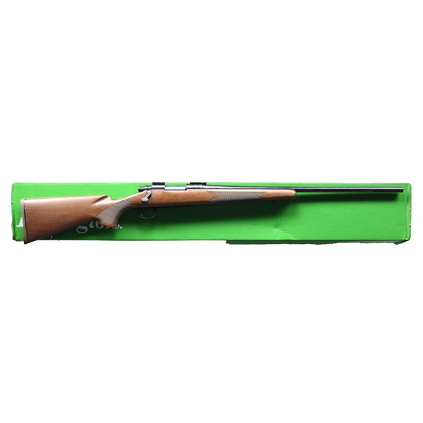 REMINGTON 700 CLASSIC BOLT ACTION RIFLE.