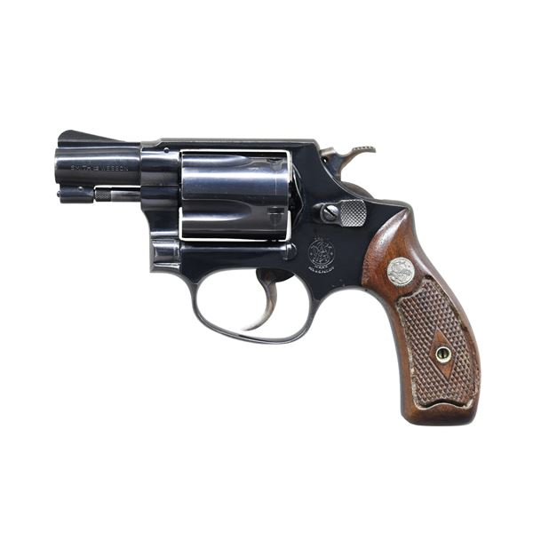 SMITH & WESSON MODEL 36 DA REVOLVER.
