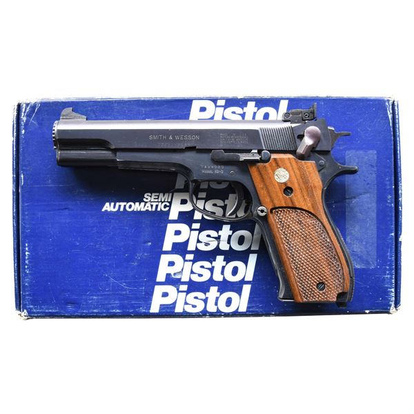 SMITH & WESSON MODEL 52-2 SEMI AUTO PISTOL.