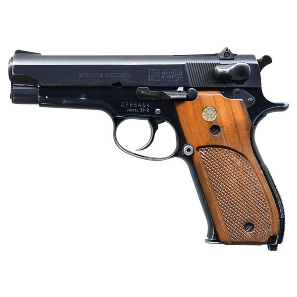 SMITH & WESSON MODEL 39-2 SEMI AUTO PISTOL