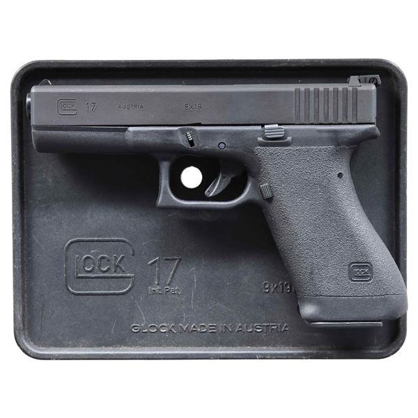 GEN 1 GLOCK MODEL 17 PISTOL W/ BOX & SPARE MAG.