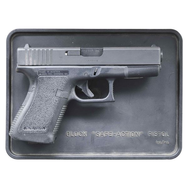 GLOCK 2nd GENERATION MODEL 19 SEMI-AUTO PISTOL.