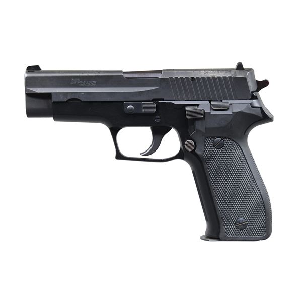 WEST GERMAN SIG SAUER P226 SEMI AUTO PISTOL.